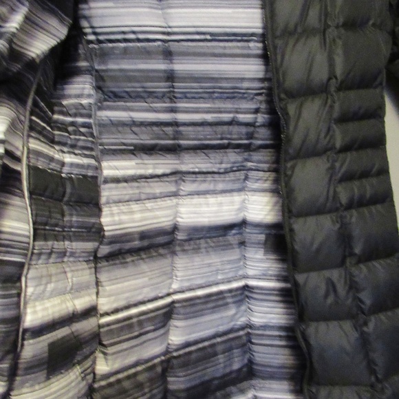 The North Face Women's Metropolis II Parka small - Picture 11 of 14